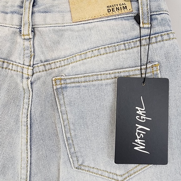 Nasty Gal Grunge Shred Over Heels Straight Jeans Sz. UK 8 / US 26 NWT - Picture 6 of 9